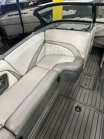 Slide: The Image of MB B52 23 Alpha 2022 - 9