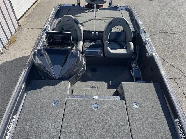 Slide: The Image of Bass Cat Cougar FTD SP 2025 - 17