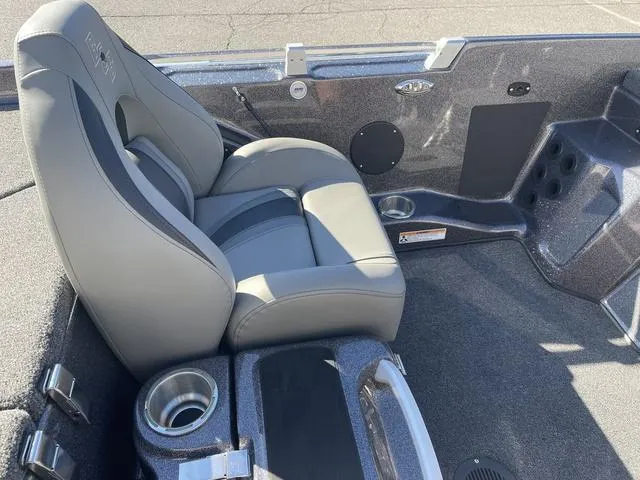 Slide: The Image of Bass Cat Cougar FTD SP 2025 - 22