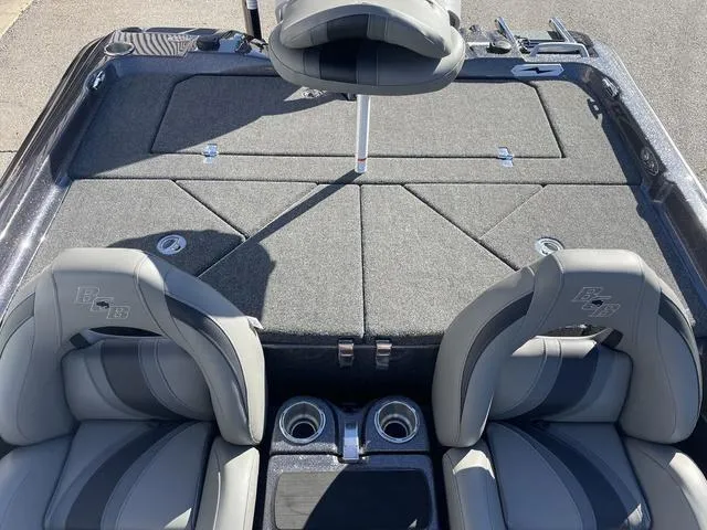 Slide: The Image of Bass Cat Cougar FTD SP 2025 - 28