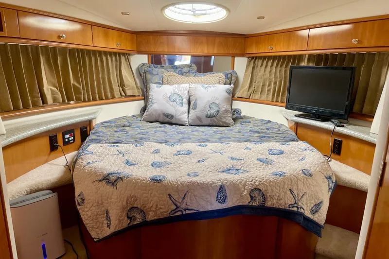 Slide: The Image of Guest Cabin - 18