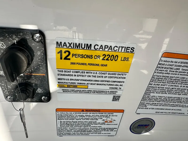 Slide: The Image of Yamaha 252SE w/ Twin 1.8L 2025 - 13