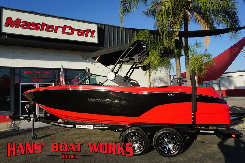 The Image of MasterCraft NXT23 - ICON PACKAGE - 3K Rebate Eligible 2025 - 1