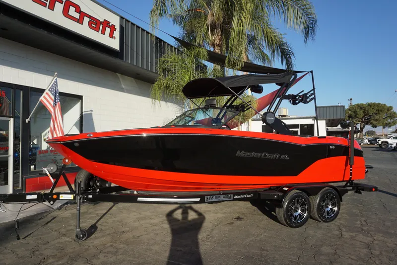 Slide: The Image of MasterCraft NXT23 - ICON PACKAGE - 3K Rebate Eligible 2025 - 25