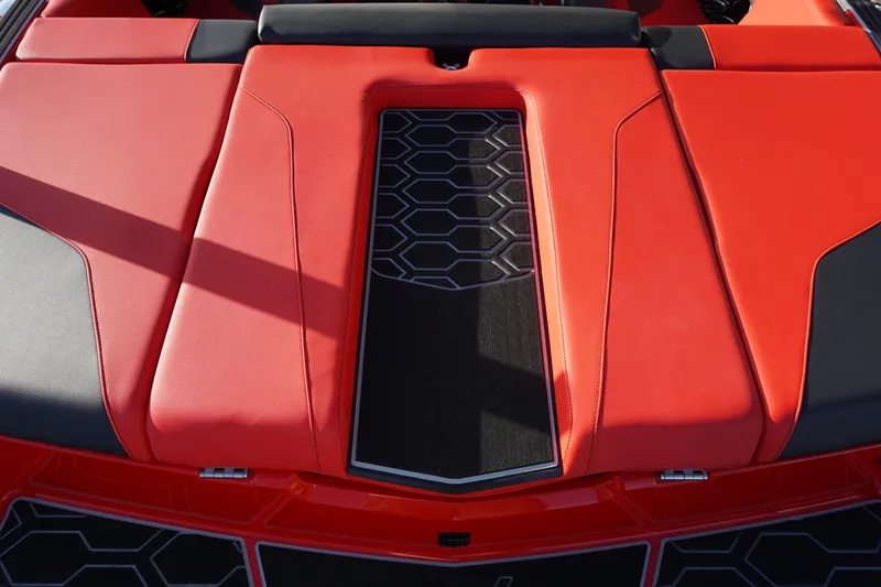 Slide: The Image of MasterCraft NXT23 - ICON PACKAGE - 3K Rebate Eligible 2025 - 31