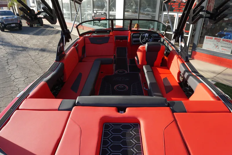 Slide: The Image of MasterCraft NXT23 - ICON PACKAGE - 3K Rebate Eligible 2025 - 6