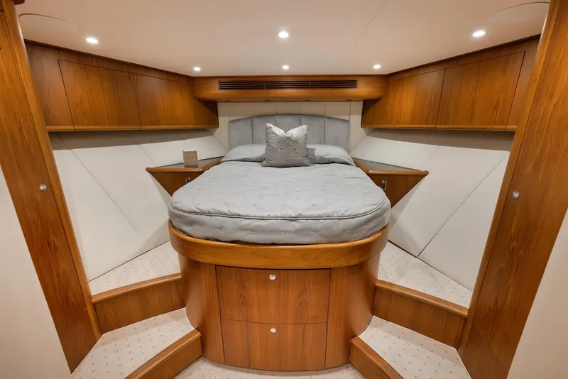 Slide: The Image of Merritt Yachts 86' Enclosed Flybridge 2016 - 50