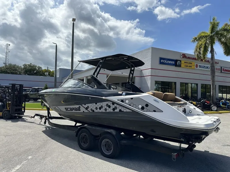 Slide: The Image of Scarab 255 G 2019 - 4