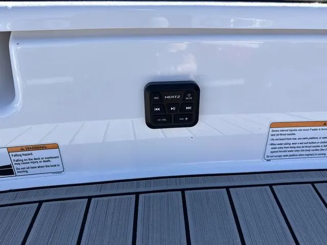 Slide: The Image of 2025 Yamaha Boats 195S in mist gray, featuring a spacious deck and modern design. - 8