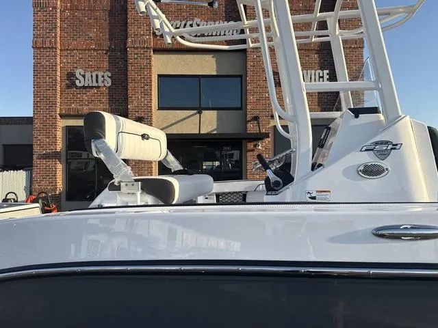 Slide: The Image of Yamaha 222 FSH Sport E 2025 - 14