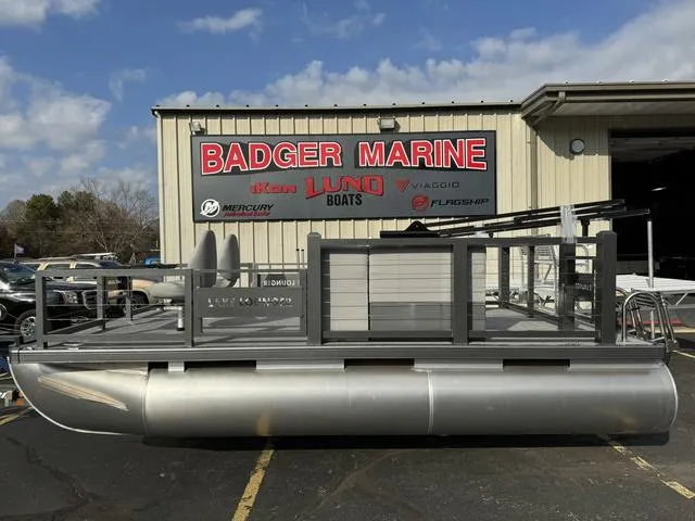 The Image of Lake Lounger 16 2025 - 1