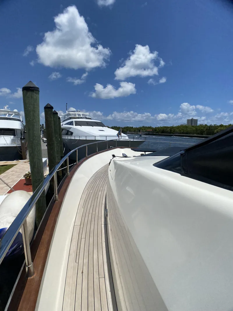 Slide: The Image of Azimut 85 Ultimate 1999 - 101