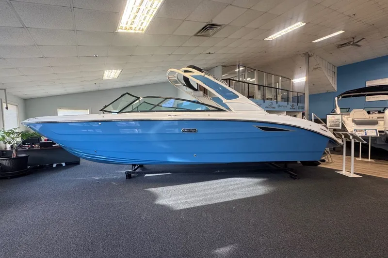 Slide: The Image of Sea Ray SDX 270 2025 - 1