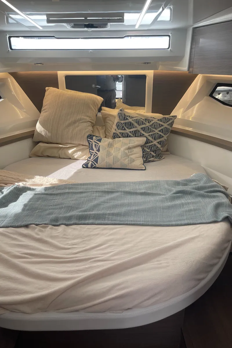 Slide: The Image of Control panel of 2026 Jeanneau NC 895 Series 2 with Yamaha display and joystick. - 18