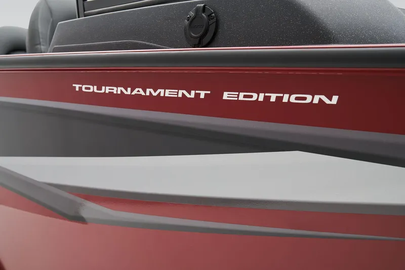 Slide: The Image of Tracker Targa V-19 Combo 2025 - 69