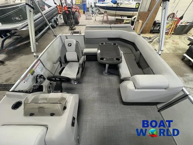 Slide: The Image of Princecraft 21 Sportfisher 2-S Pontoon & Mercury 4-Stroke EFI 2025 - 14