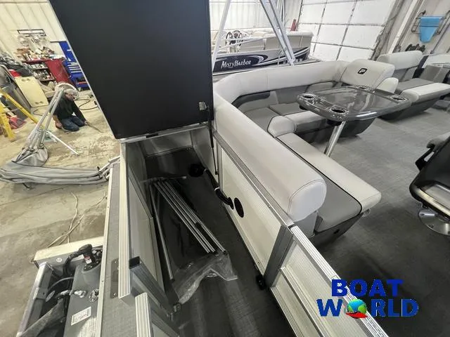 Slide: The Image of Princecraft 21 Sportfisher 2-S Pontoon & Mercury 4-Stroke EFI 2025 - 21