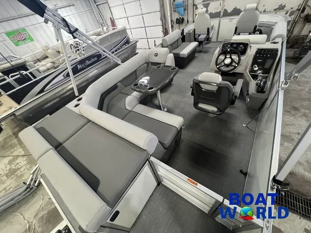 Slide: The Image of Princecraft 21 Sportfisher 2-S Pontoon & Mercury 4-Stroke EFI 2025 - 22