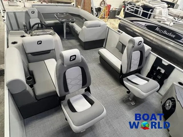 Slide: The Image of Princecraft 21 Sportfisher 2-S Pontoon & Mercury 4-Stroke EFI 2025 - 8