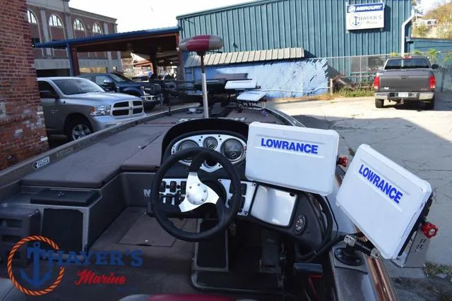 Slide: The Image of 2010 Skeeter ZX225 boat dashboard with Lowrance electronics at Thayer's Marine. - 40