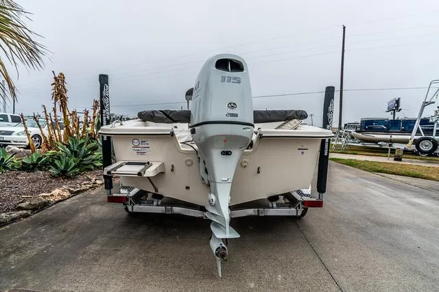 Slide: The Image of Sea Chaser EV18 Sea Skiff 2025 - 6