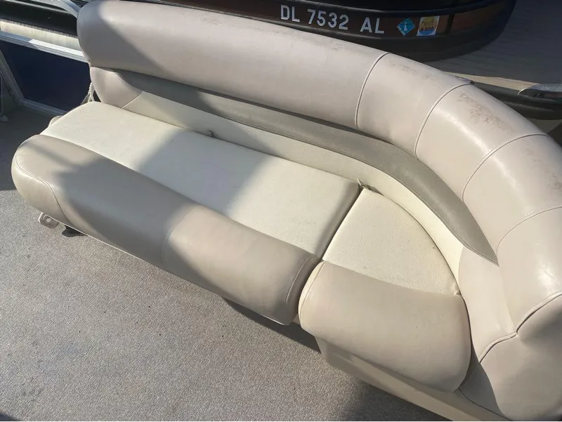 Slide: The Image of Sun Tracker Party Barge 18 DLX 2015 - 7