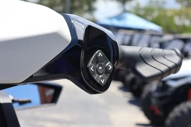 Slide: The Image of Sea-Doo GTI SE 170 2025 - 15