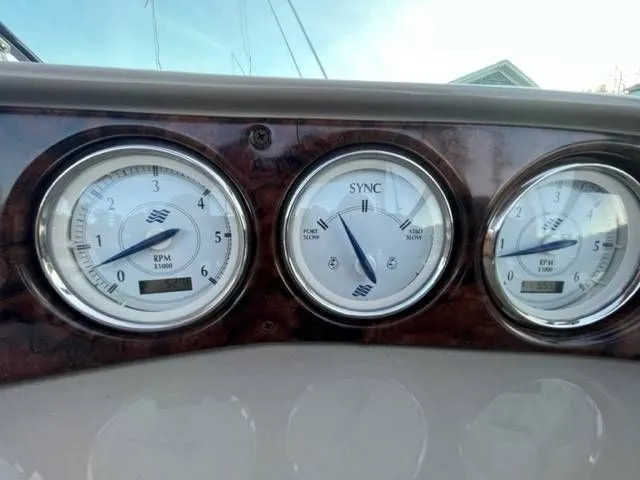 Slide: The Image of Four Winns 288 Vista 2005 - 13