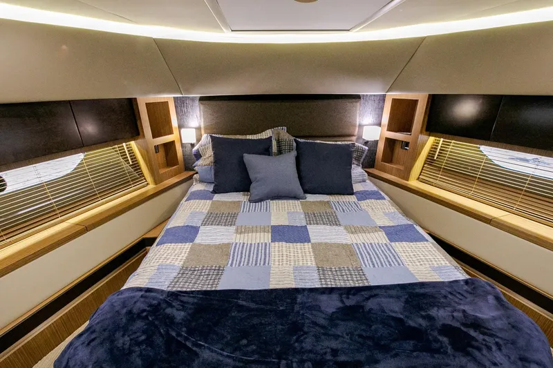 Slide: The Image of Sea Ray L650 2016 - 58