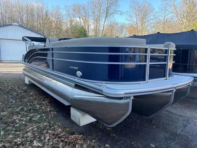 The Image of Harris Cruiser 230 CWDH 2025 - 1