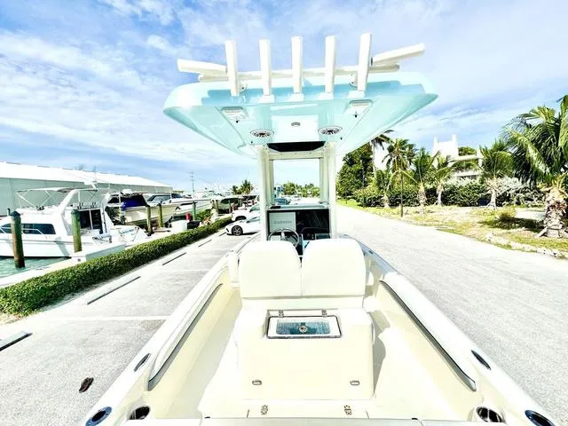 Slide: The Image of Shearwater 250 XTE 250XTE 2025 - 10