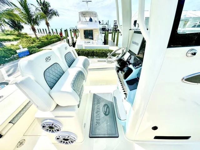 Slide: The Image of Shearwater 250 XTE 250XTE 2025 - 12