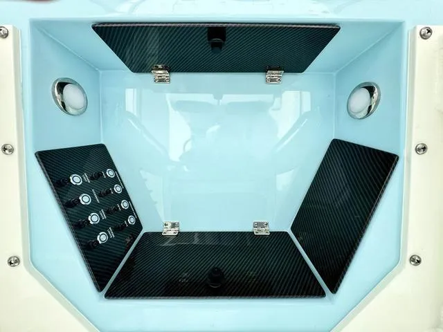 Slide: The Image of Shearwater 250 XTE 250XTE 2025 - 16