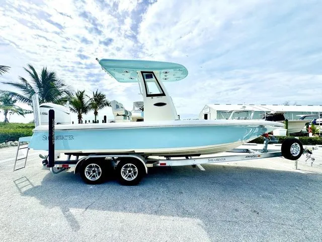 Slide: The Image of Shearwater 250 XTE 250XTE 2025 - 27