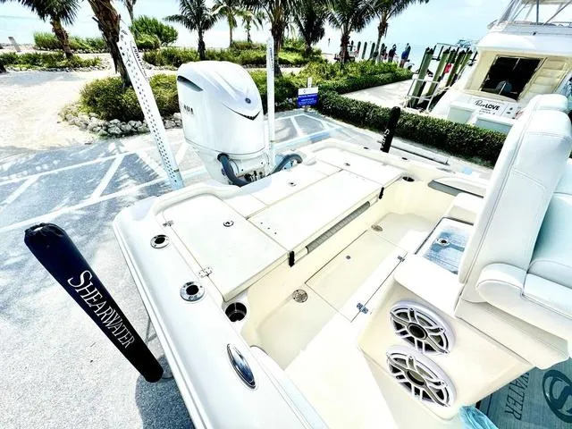 Slide: The Image of Shearwater 250 XTE 250XTE 2025 - 5