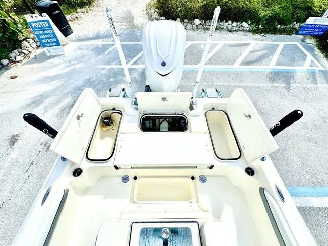 Slide: The Image of Shearwater 250 XTE 250XTE 2025 - 6