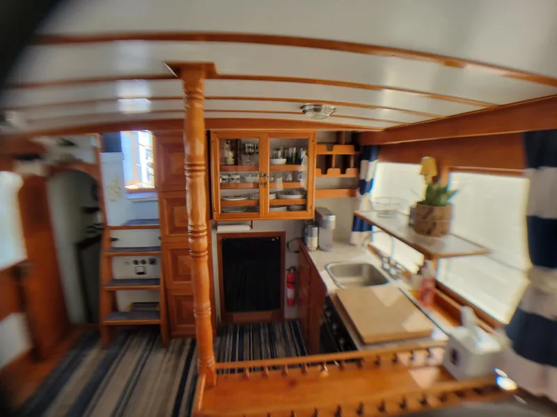 Slide: The Image of LOOKING BACK FROM SALON TO GALLE - 20