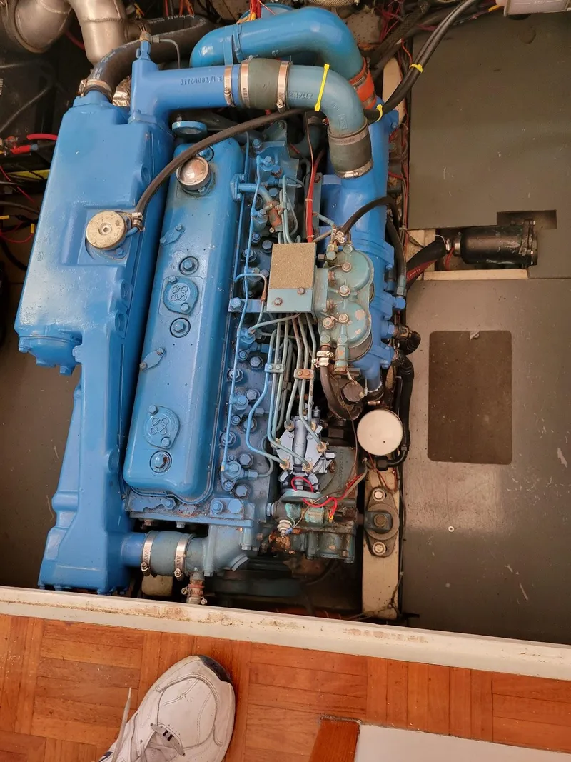 Slide: The Image of Engine of 1981 Roughwater 41 Pilot House, blue, detailed view. - 40