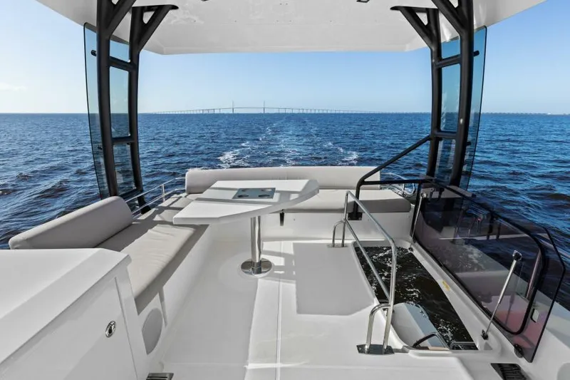 Slide: The Image of Prestige 460 yacht deck, Flybridge - 51