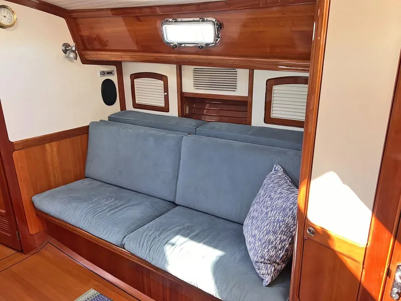 Slide: The Image of Salon, Stbd - 6