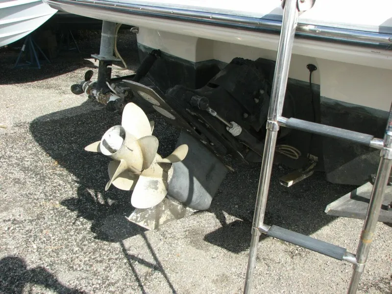 Slide: The Image of 2013 Monterey 280 Sport Yacht propeller and ladder detail. - 5