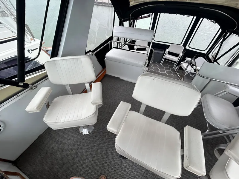 Slide: The Image of Helm Seating - 29