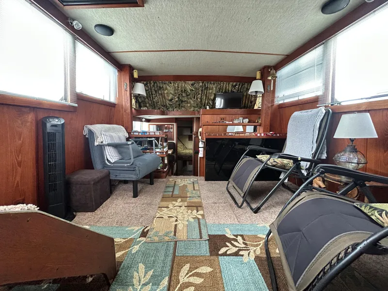 Slide: The Image of Main Salon - 44