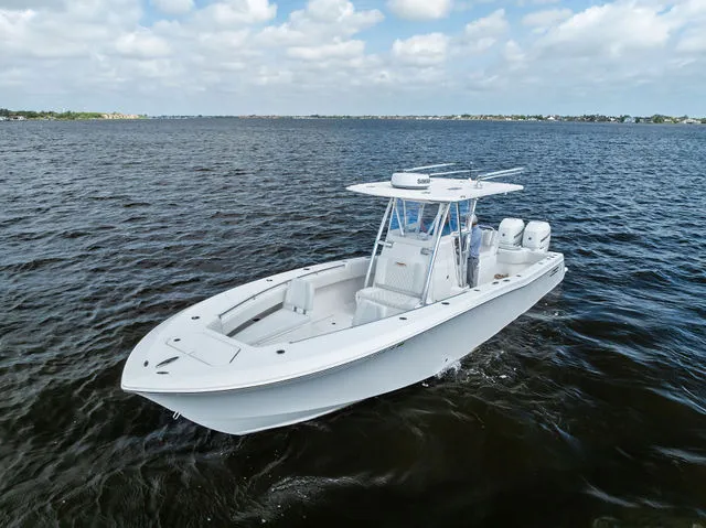 Slide: The Image of Invincible 33 Open Fisherman 2020 - 34