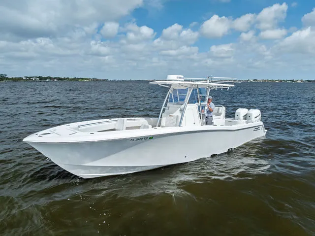 Slide: The Image of Invincible 33 Open Fisherman 2020 - 39