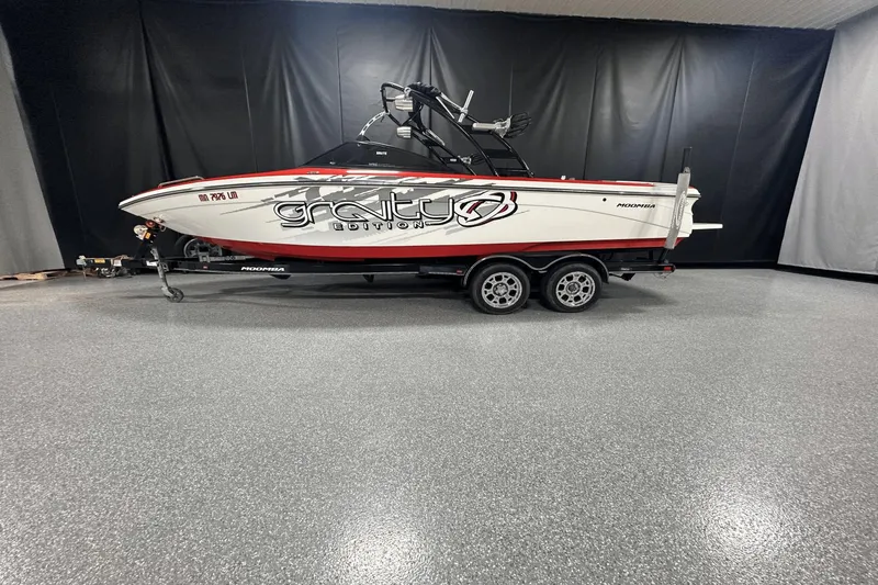 Slide: The Image of Moomba Mobius XLV 2012 - 0