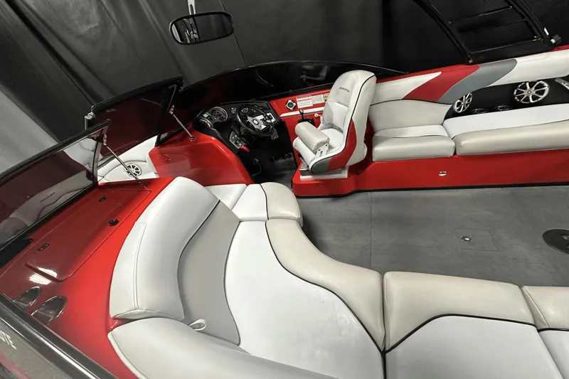 Slide: The Image of Moomba Mobius XLV 2012 - 9