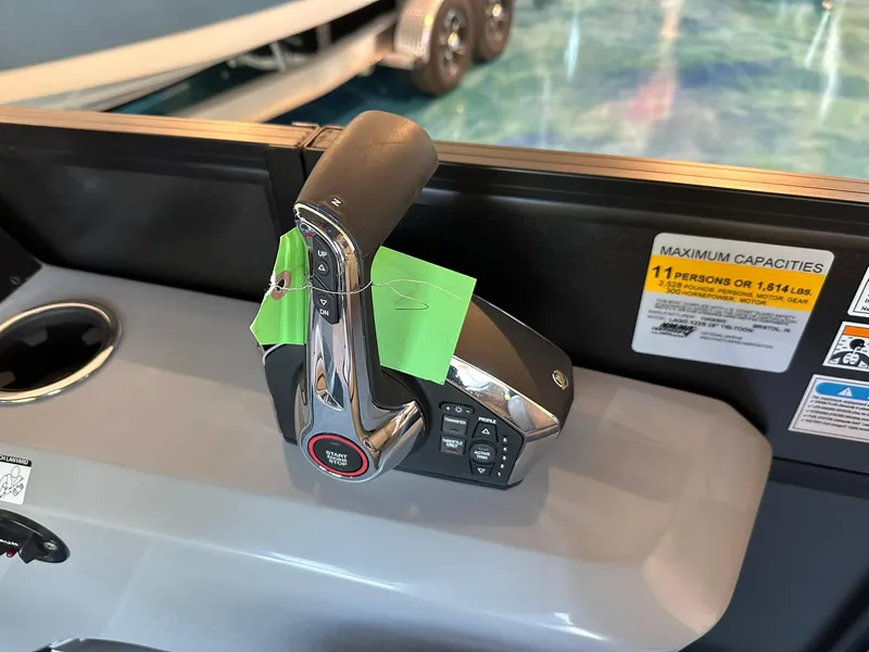 Slide: The Image of Viaggio Lago X-S 2025 boat throttle control with capacity label, sleek design. - 6