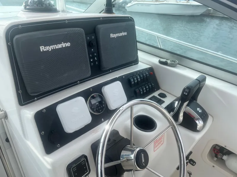 Slide: The Image of Boston Whaler 295 Conquest WA 2002 - 50