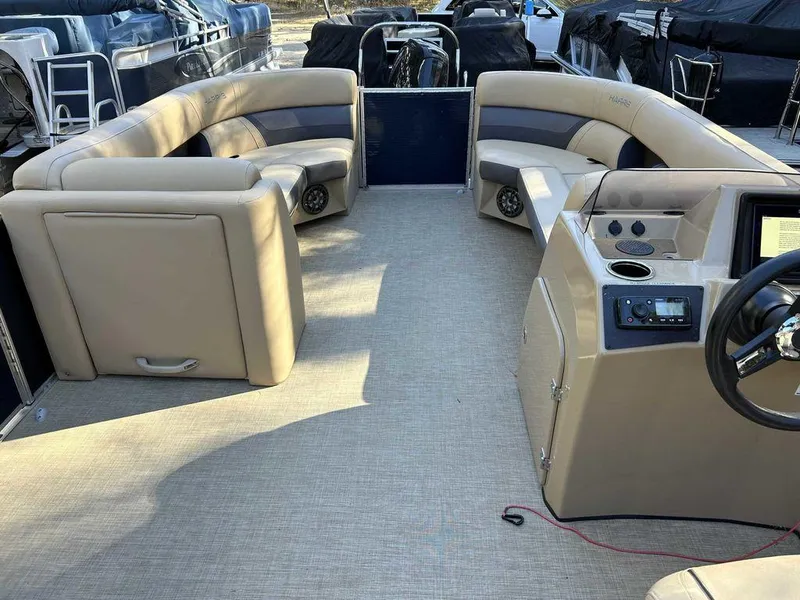 Slide: The Image of Harris Cruiser 250 2021 - 10